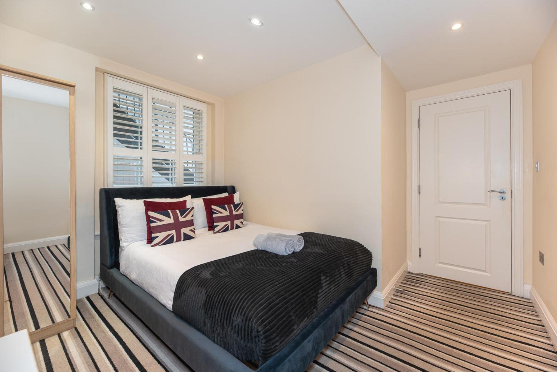 3 Bedroom Apartment With Private Terrace In Pimlico, Westminster, Victoria London Ngoại thất bức ảnh