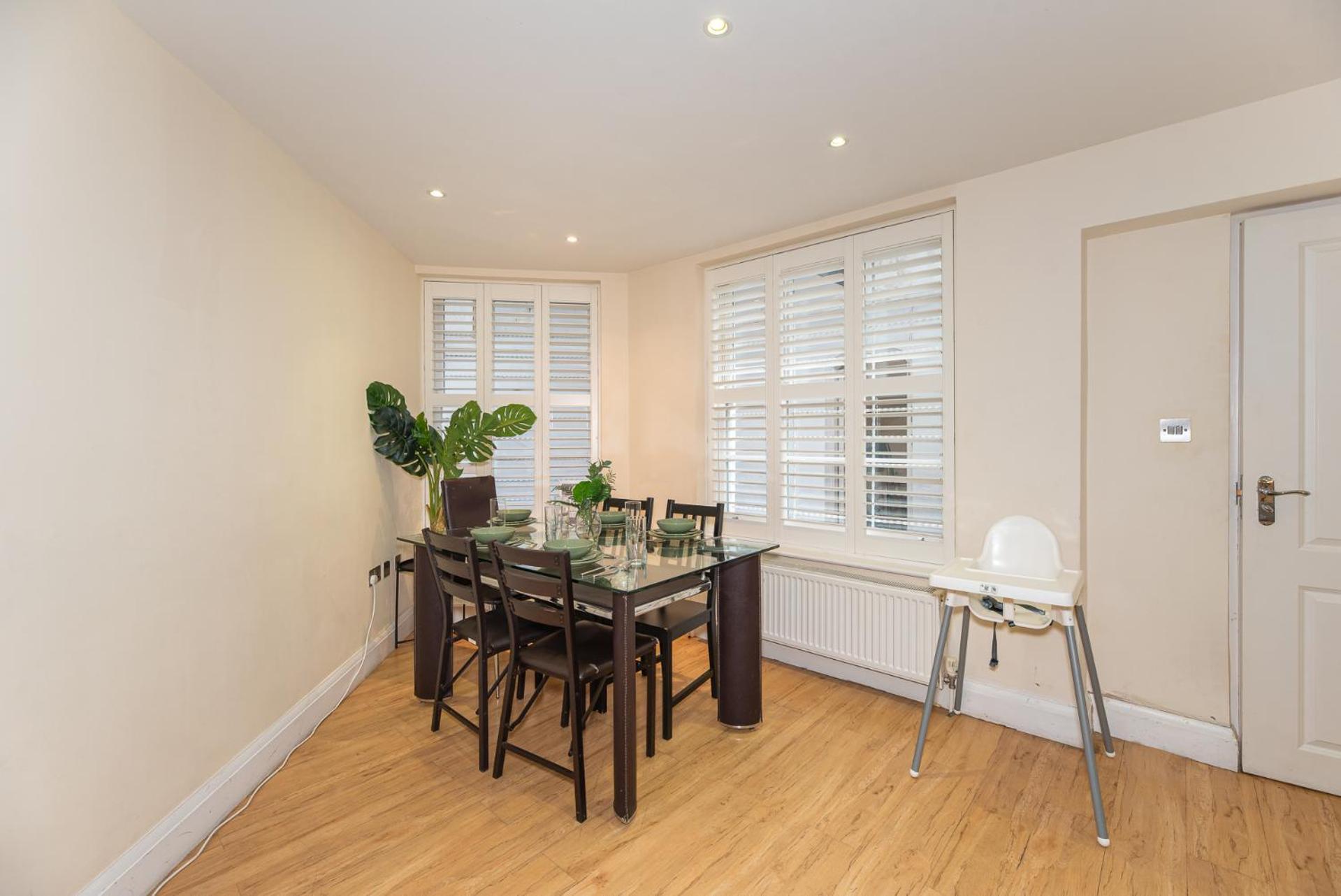 3 Bedroom Apartment With Private Terrace In Pimlico, Westminster, Victoria London Ngoại thất bức ảnh