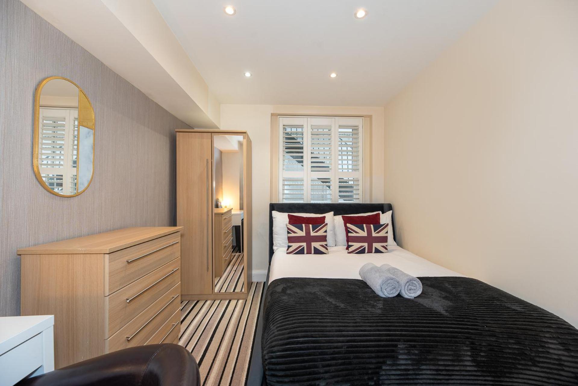 3 Bedroom Apartment With Private Terrace In Pimlico, Westminster, Victoria London Ngoại thất bức ảnh