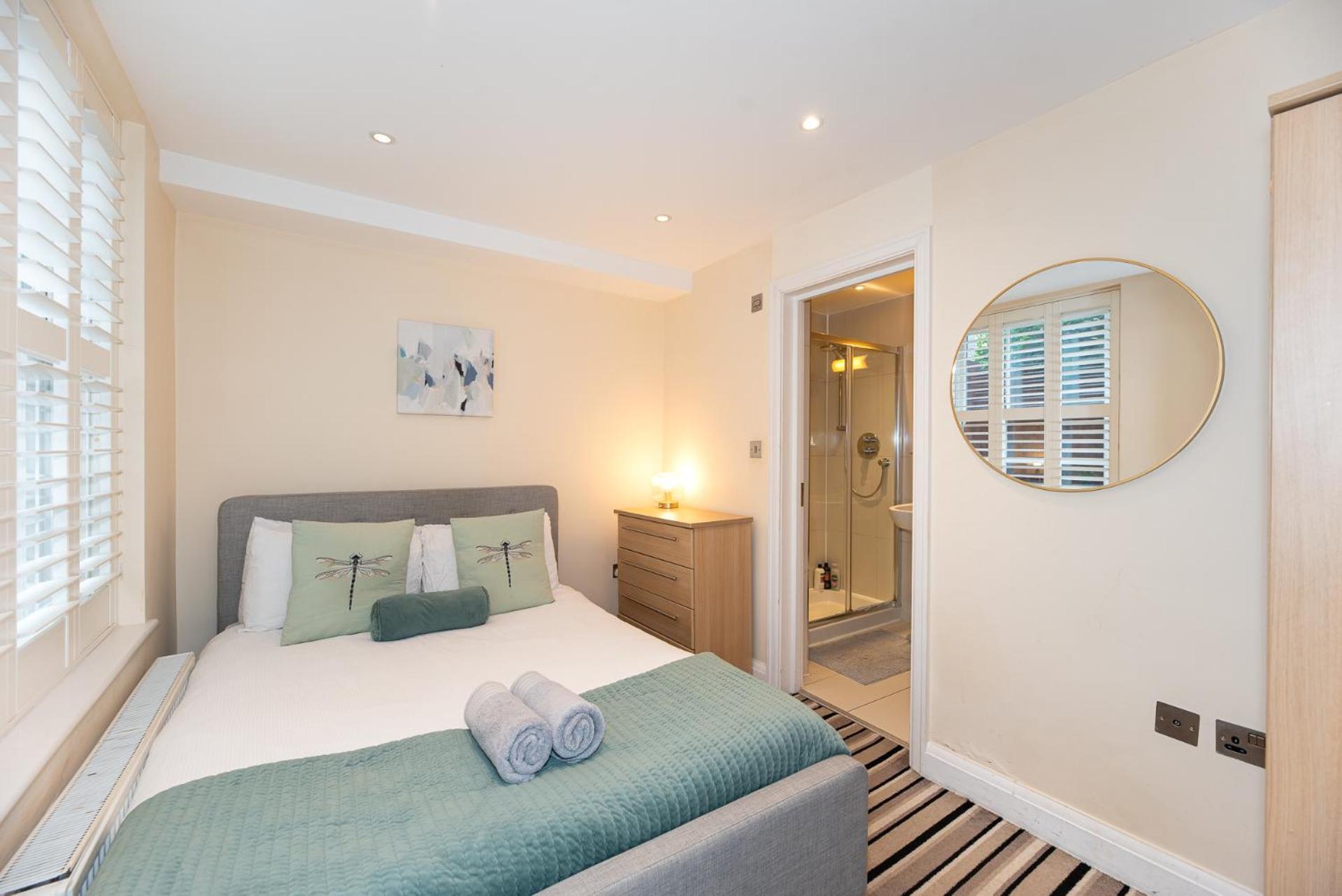 3 Bedroom Apartment With Private Terrace In Pimlico, Westminster, Victoria London Ngoại thất bức ảnh