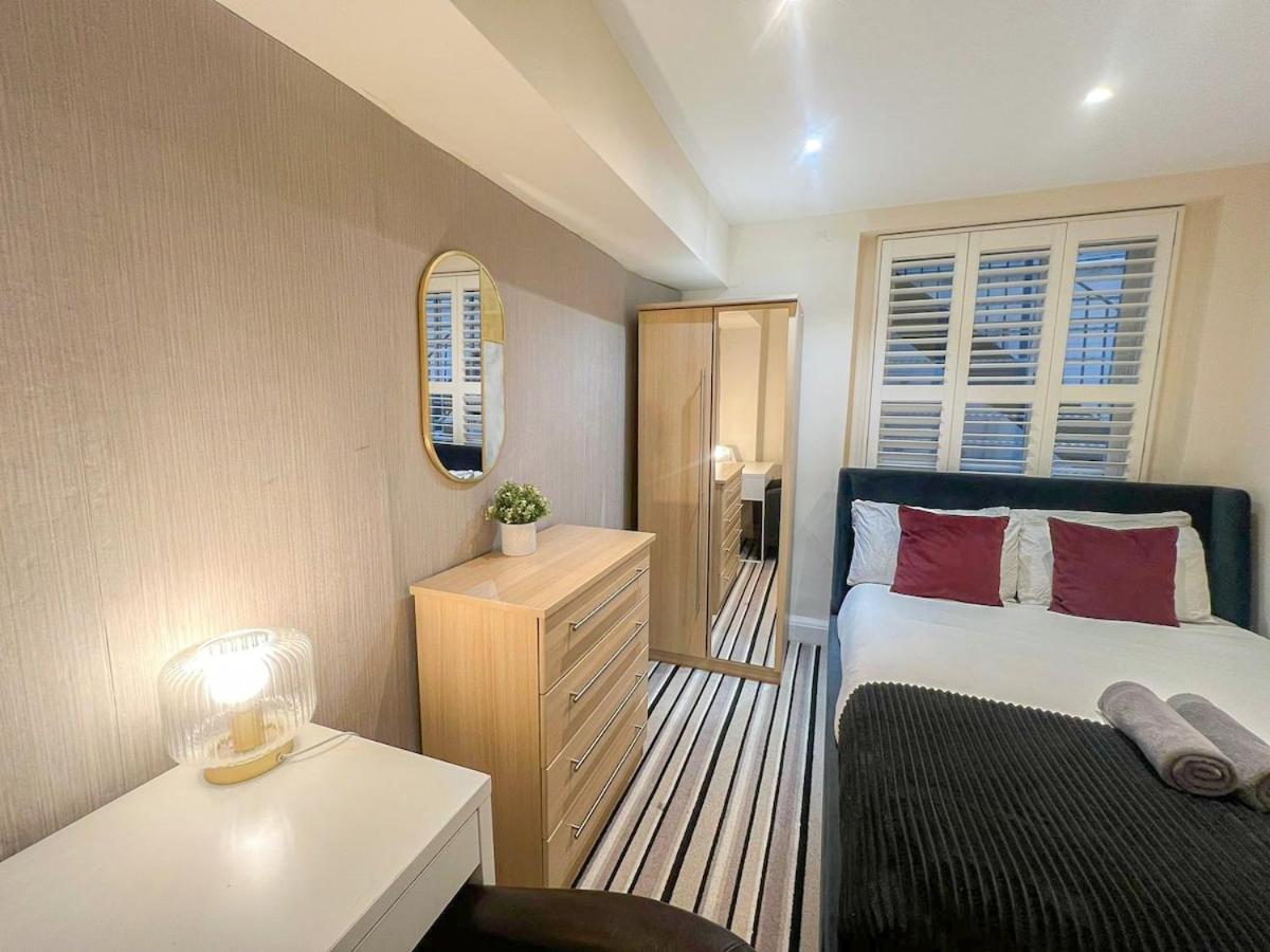 3 Bedroom Apartment With Private Terrace In Pimlico, Westminster, Victoria London Ngoại thất bức ảnh