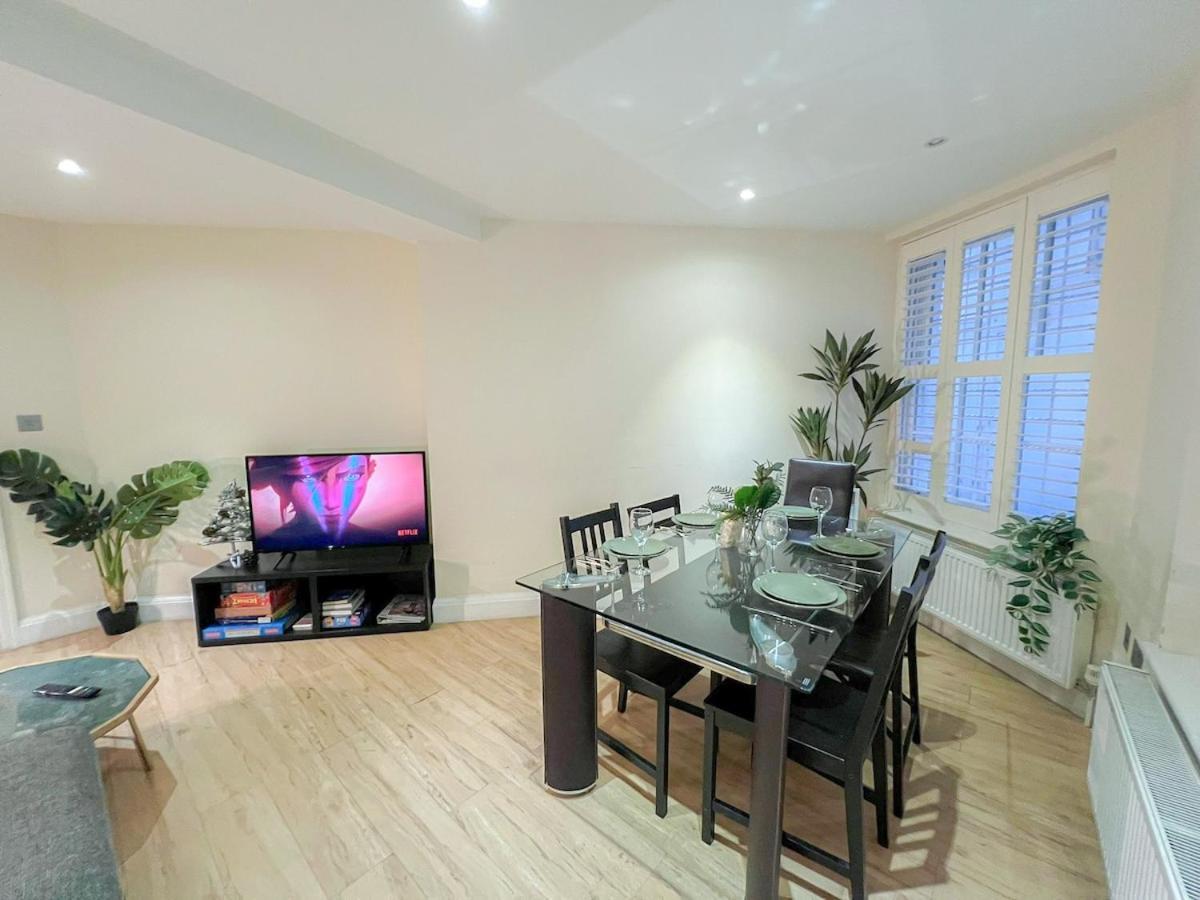 3 Bedroom Apartment With Private Terrace In Pimlico, Westminster, Victoria London Ngoại thất bức ảnh