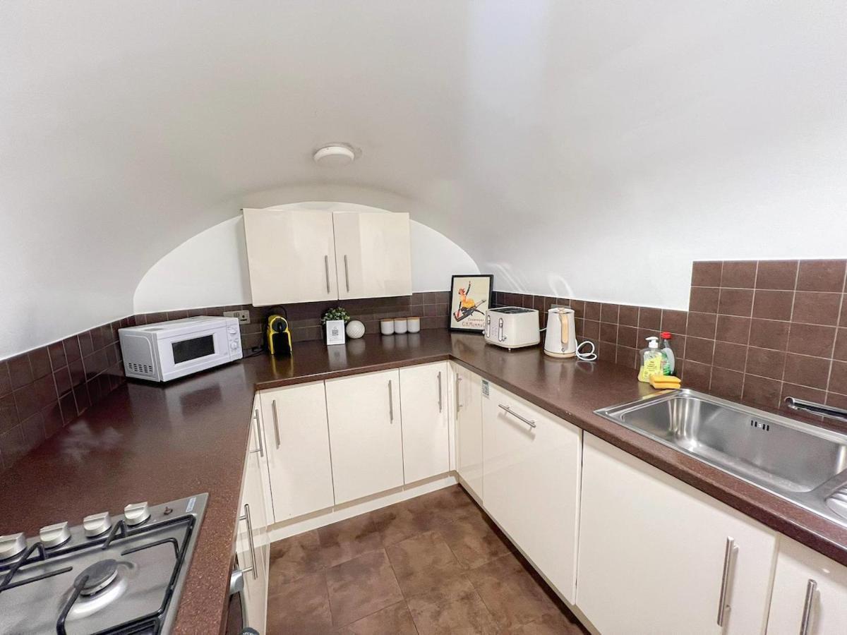 3 Bedroom Apartment With Private Terrace In Pimlico, Westminster, Victoria London Ngoại thất bức ảnh
