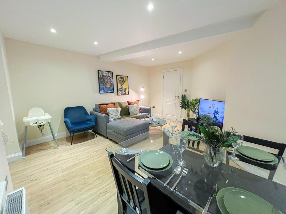 3 Bedroom Apartment With Private Terrace In Pimlico, Westminster, Victoria London Ngoại thất bức ảnh