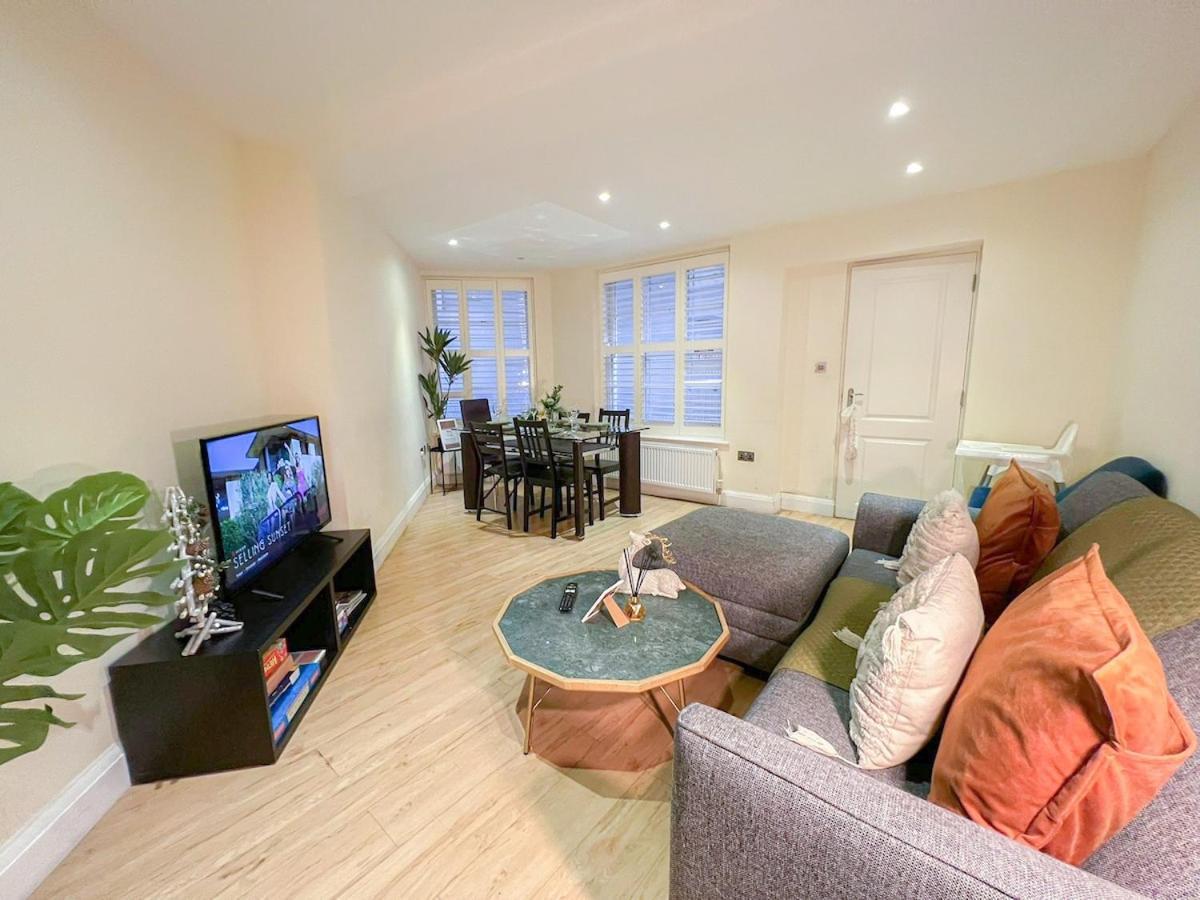 3 Bedroom Apartment With Private Terrace In Pimlico, Westminster, Victoria London Ngoại thất bức ảnh
